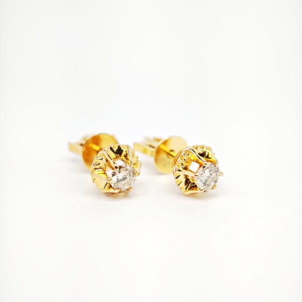 18K Yellow Gold 6 Claw Diamond Earstud