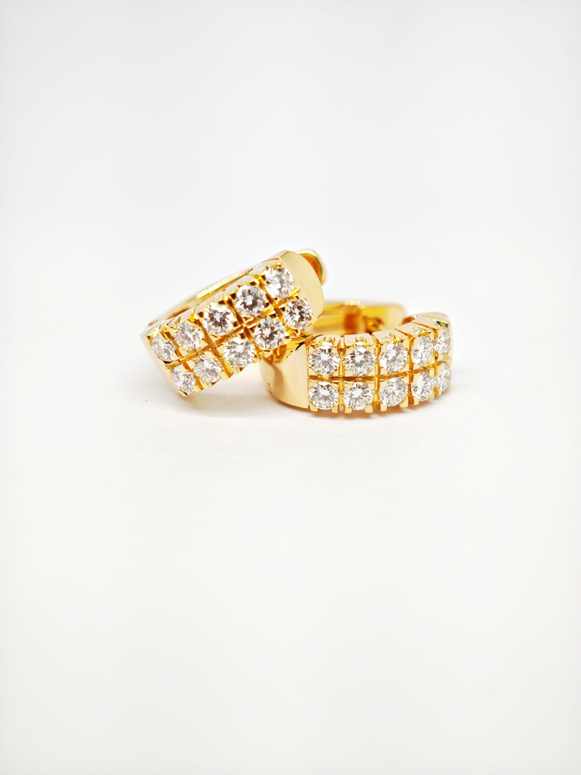 20K Yellow Gold Diamond Earring