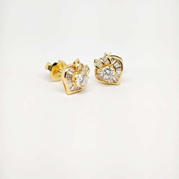 20K Yellow Gold Diamond Earstud