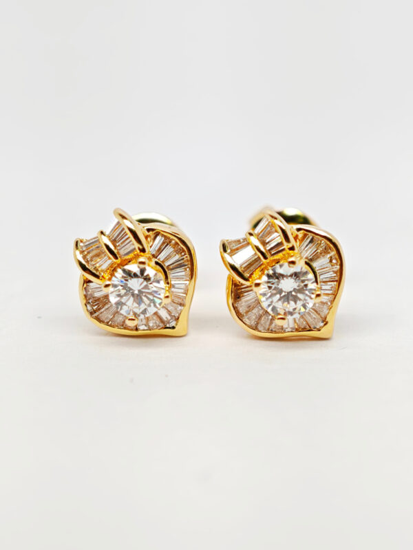 20K Yellow Gold Diamond Earstud