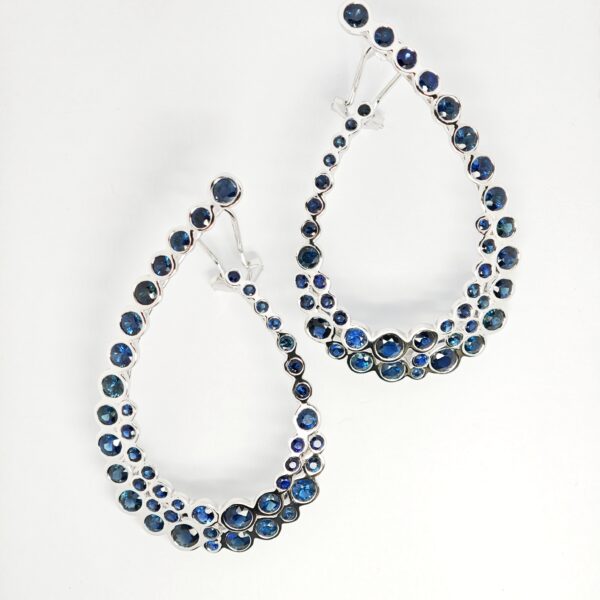 18K White Gold Blue Sapphire Earring