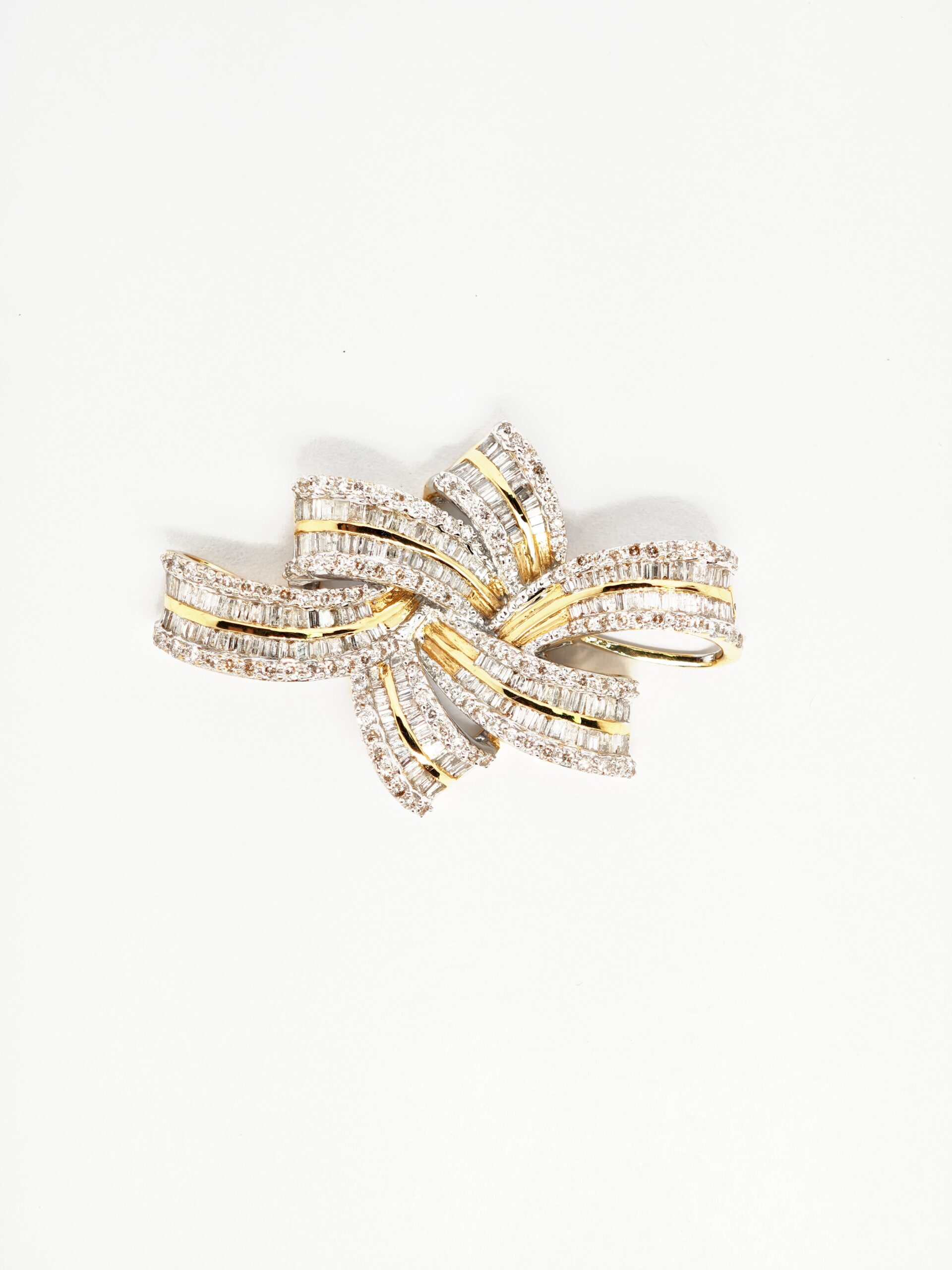 18K Yellow Gold Diamond Pendant 2 Tone