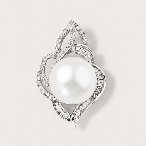 18K White Gold Diamond & Pearl Pendant