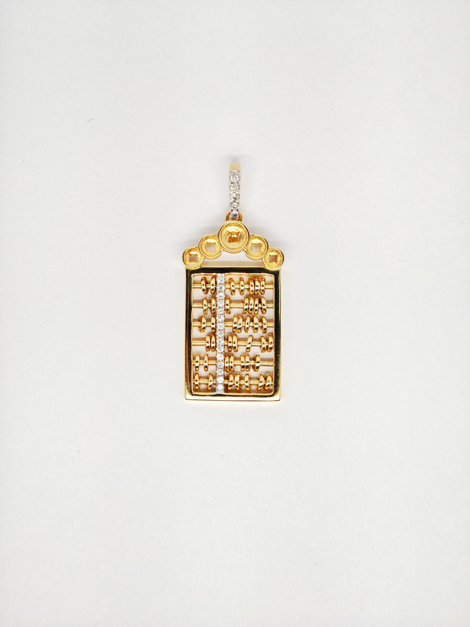 18K Yellow Gold Diamond Pendant