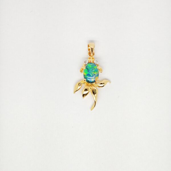 20K Yellow Gold Diamond & Opal Pendant