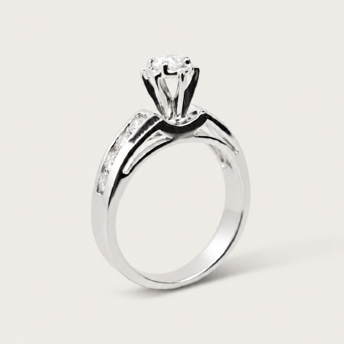 14K White Gold Diamond Ring