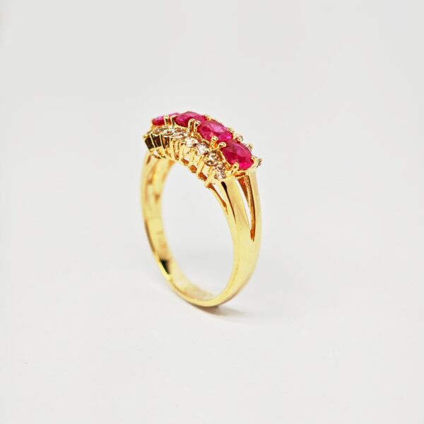 18K Yellow Gold Diamond & Ruby Ring