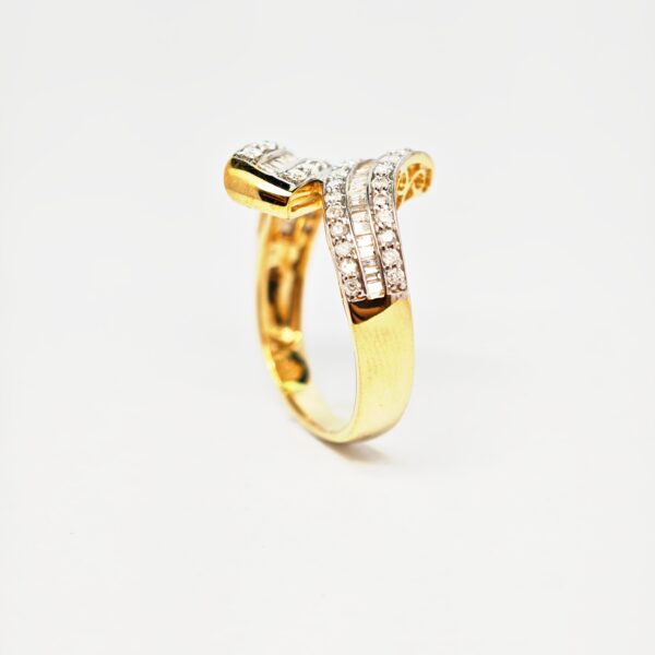 9K Yellow Gold Diamond Ring 2 Tone