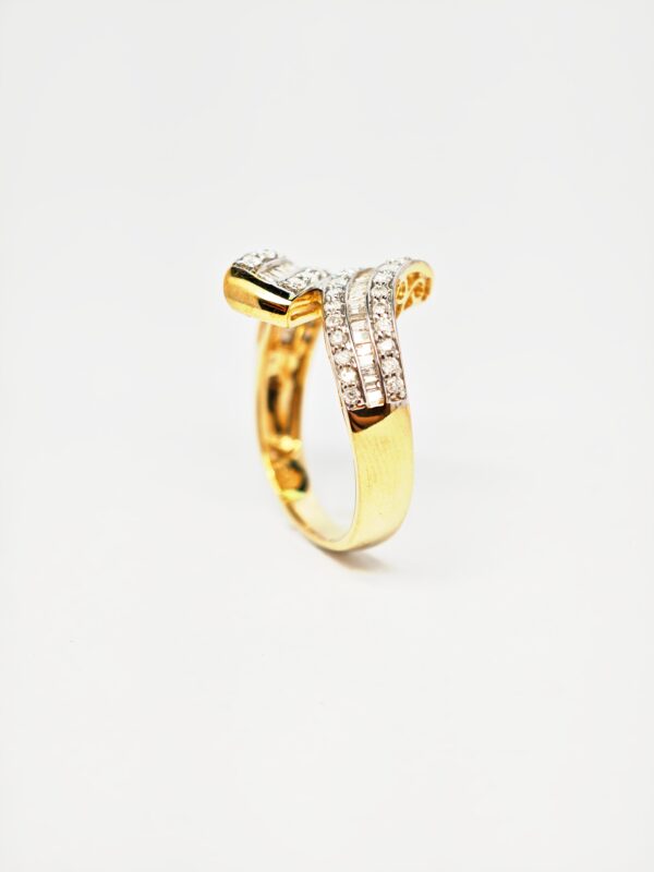 9K Yellow Gold Diamond Ring 2 Tone