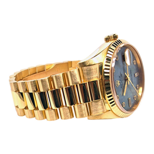 18K Yellow Gold Rolex Day-Date 36 Diamond 18238