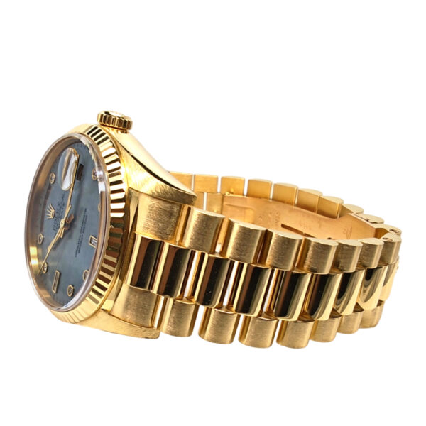 18K Yellow Gold Rolex Day-Date 36 Diamond 18238