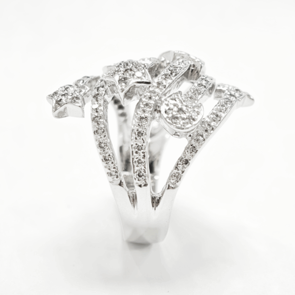 18K White Gold Diamond Ring