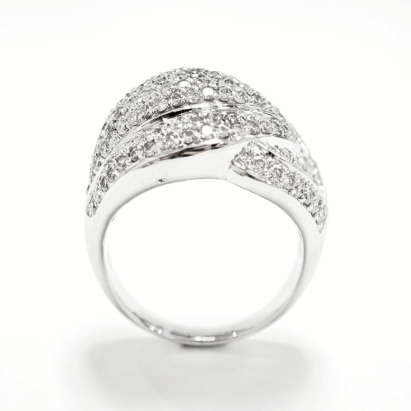 18K White Gold Diamond Ring