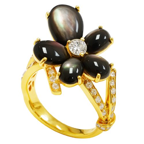 18K Yellow Gold Diamond & Mother of Pearl Ring 'Mauboussin'