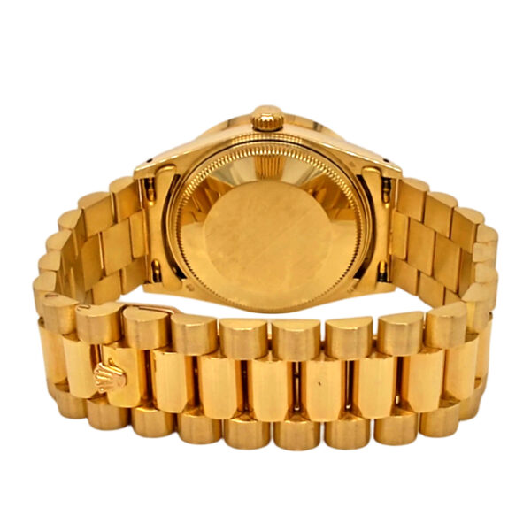 18K Rolex Oyster Perpetual Date Diamond 15037