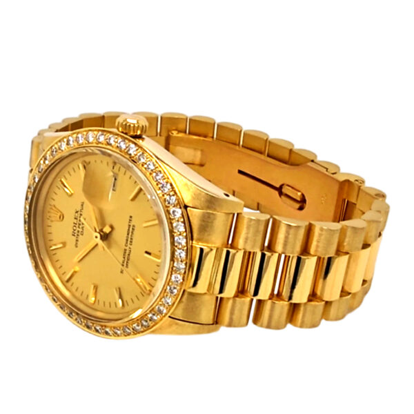 18K Rolex Oyster Perpetual Date Diamond 15037