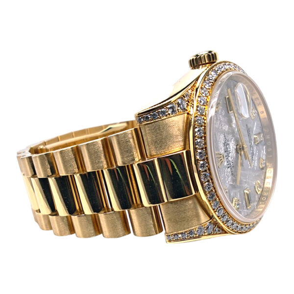 18K Yellow Gold Rolex Day-Date 36 Diamond 118388