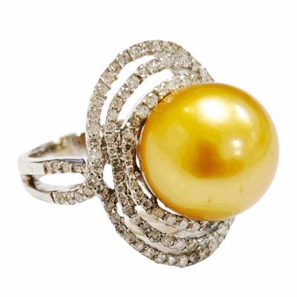 18K White Gold Diamond & Pearl Ring