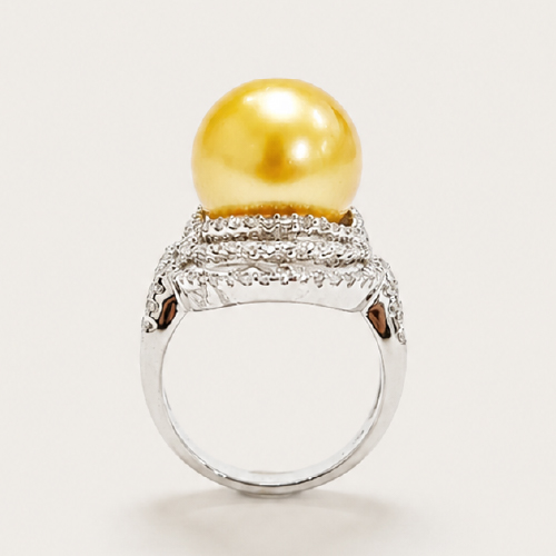 18K White Gold Diamond & Pearl Ring