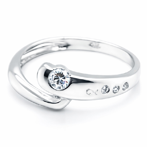 18K White Gold Diamond Ring