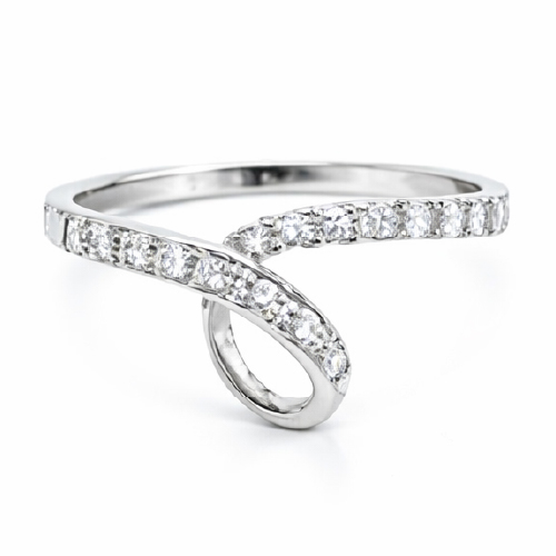 18K White Gold Diamond Ring