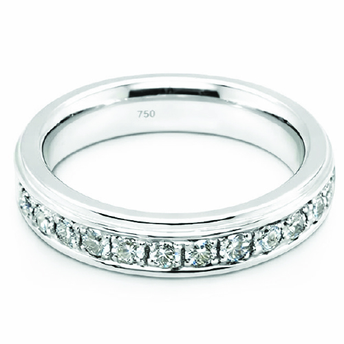 18K White Gold Diamond Ring