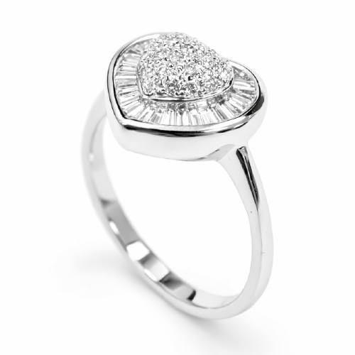18K White Gold Diamond Ring