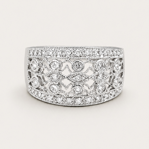 18K White Gold Diamond Ring
