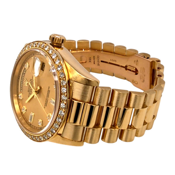 18K Yellow Gold Rolex Day-Date 36 Diamond 18238
