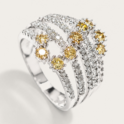 18K White Gold Diamond Ring