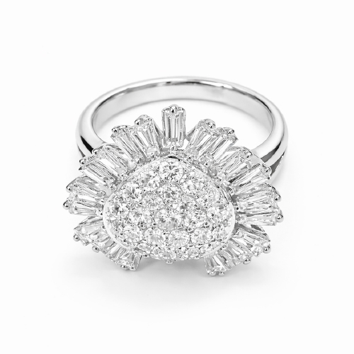 18K White Gold Diamond Ring