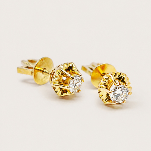 18K Yellow Gold 6 Claw Diamond Earstud