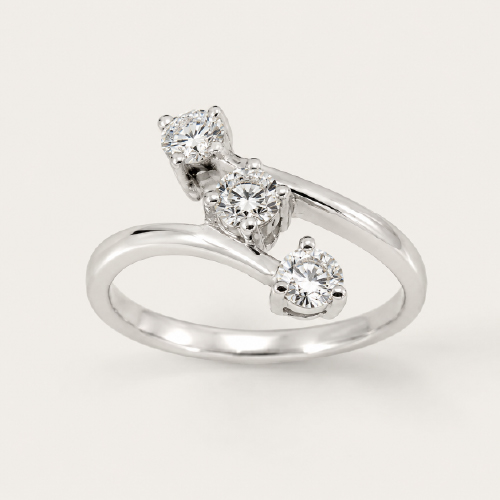 18K White Gold Diamond Ring