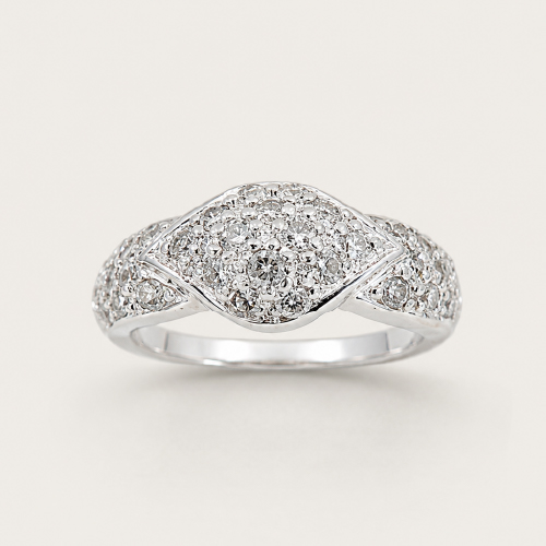 18K White Gold Diamond Ring