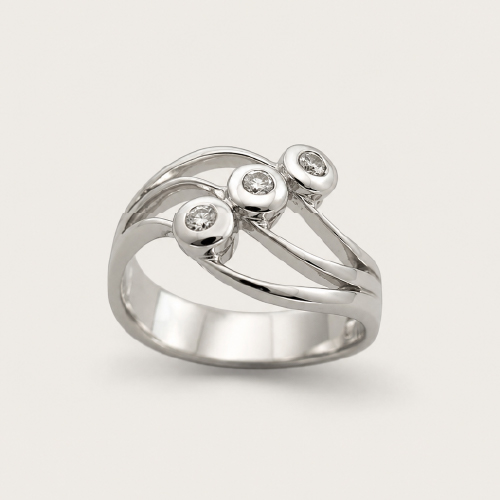 18K White Gold Diamond Ring