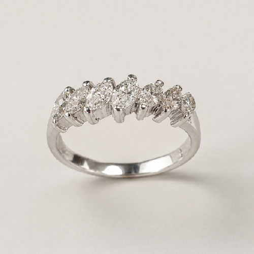 18K White Gold Diamond Ring
