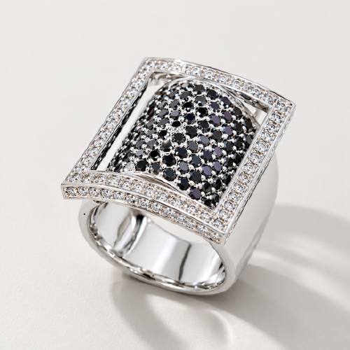 18K White Gold Diamond Ring