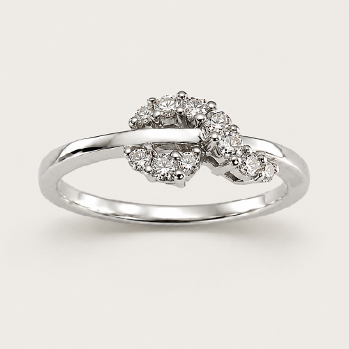 18K White Gold Diamond Ring