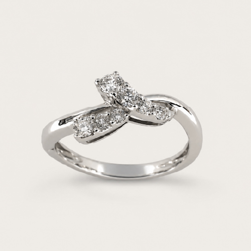 18K White Gold Diamond Ring