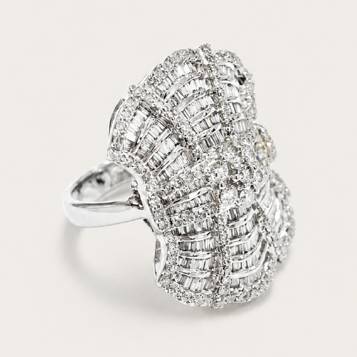 18K White Gold Diamond Ring