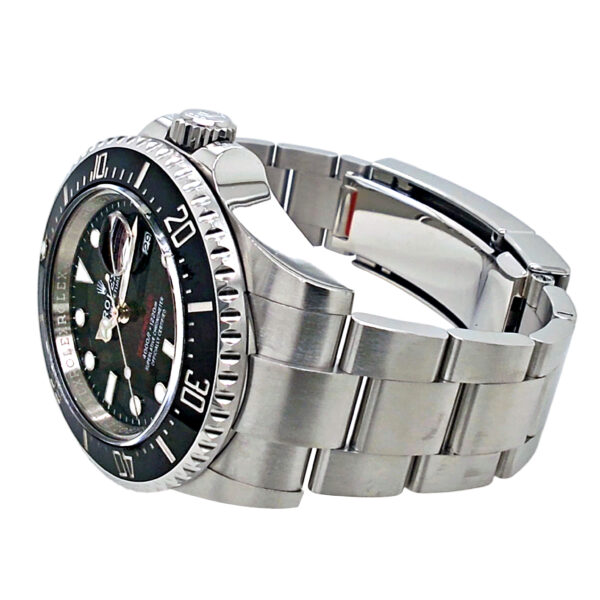 Rolex Sea-Dweller 126600