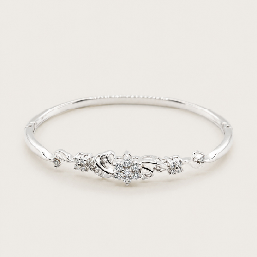 18K White Gold Diamond Bangle