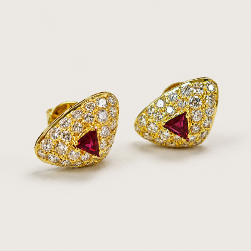 18K Yellow Gold Diamond & Ruby Earstud