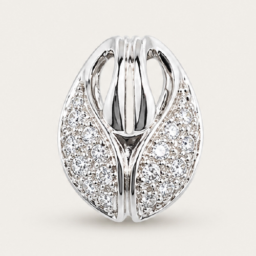 18K White Gold Diamond Pendant