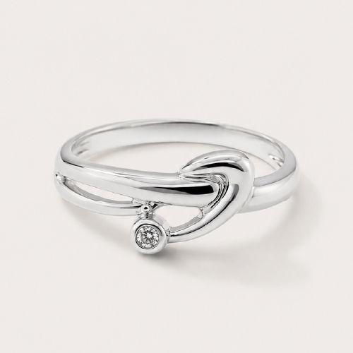18K White Gold Diamond Ring