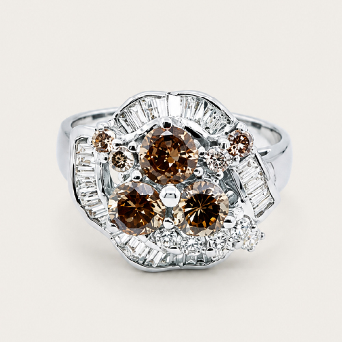 18K White Gold Diamond Ring