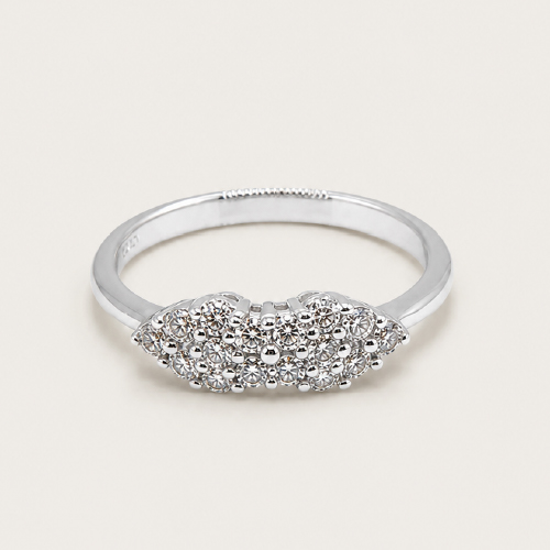 18K White Gold Diamond Ring