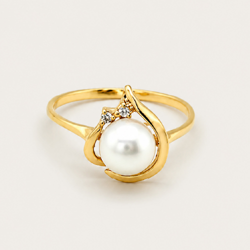 18K Yellow Gold Diamond Pearl Ring