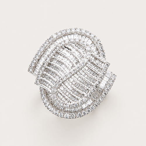 18K White Gold Diamond Ring