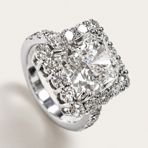 18K White Gold Diamond Ring